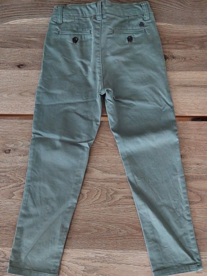 We Pantaloni: Chinohose Gr. 134, neu – Nuovo (secondo la descrizione) da Lömmenschwil venduto da daedus 1