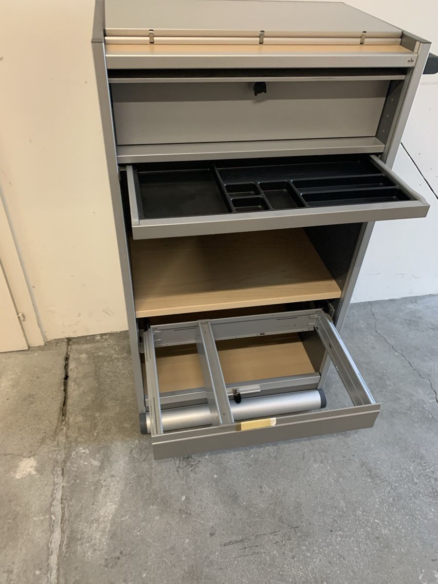 Elan Banconi: Rollcontainer Elan Top Zustand – Usato da heiligenschwendi venduto da bonitasunny 3