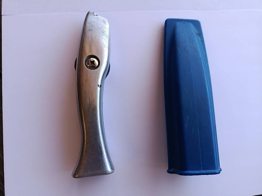 Zubehör: Handwerkermesser – Gebraucht aus Leuk Stadt von marsupilanum
