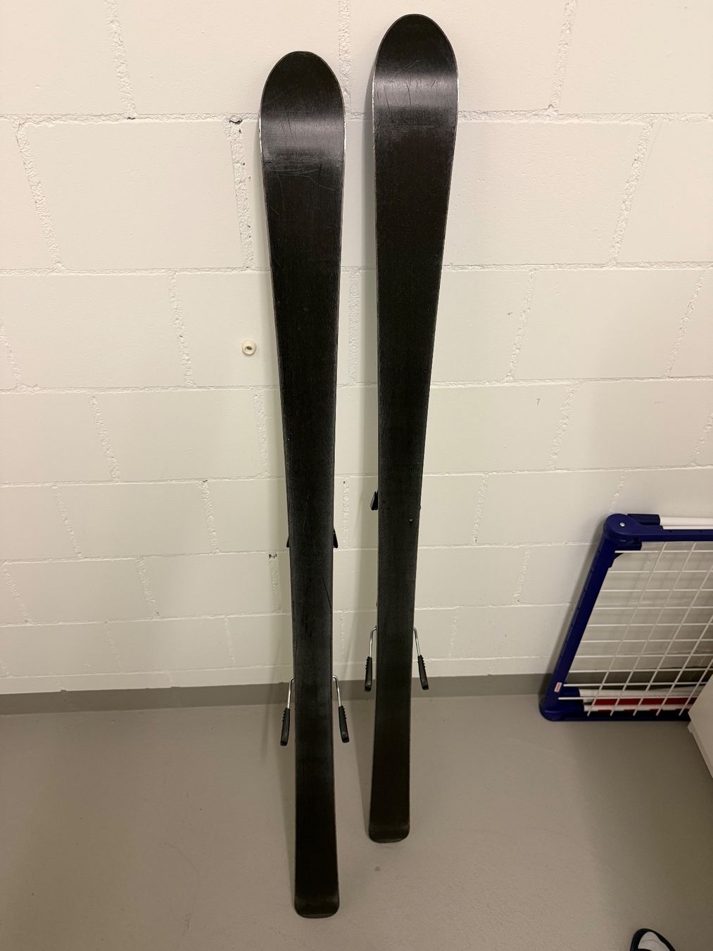 Elan Sci: Ski Elan Hyper Flow mit Bindung gebrauchter Zustand – Usato da Adlikon b.Regensdf venduto da Ano_75 2