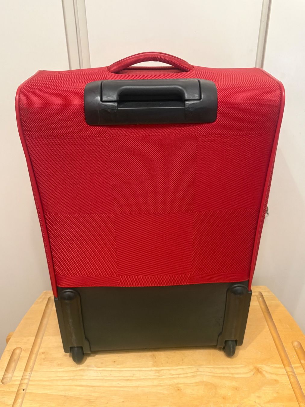 Valigie: Rollkoffer rot Marke Static gebrauchter Zustand – Usato da Frick venduto da Rukki 2