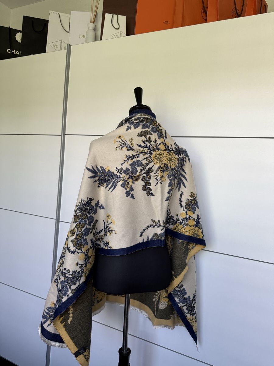 Foulard & Sciarpe: Überwurf / Schal / Stola / Tanika – Nuovo (secondo la descrizione) da Olten venduto da ale_nb2x 7