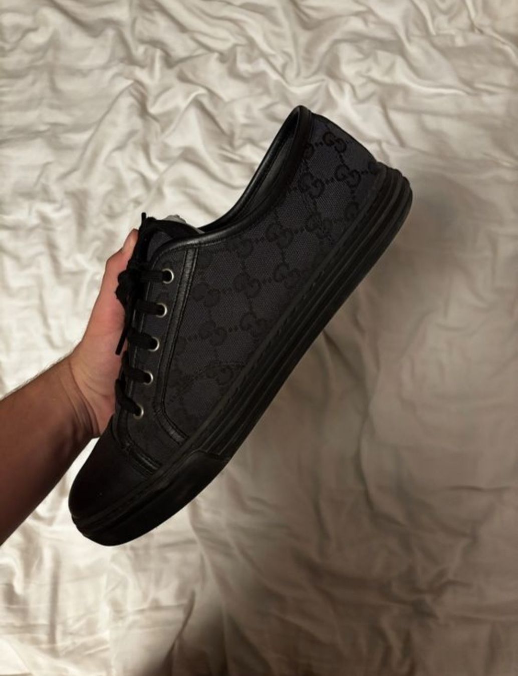 Gucci Herrenschuhe: Gucci sneakers 43 – Gebraucht aus Lausanne von lmq_fsb5