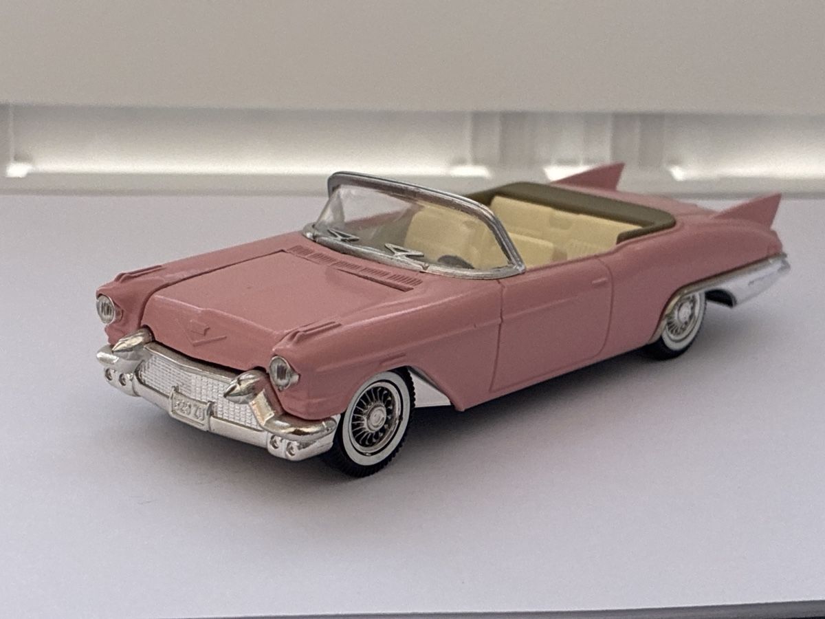 Solido Modellautos: Cadillac Eldorado, Solido 1:43 – Gebraucht aus Seuzach von steig43