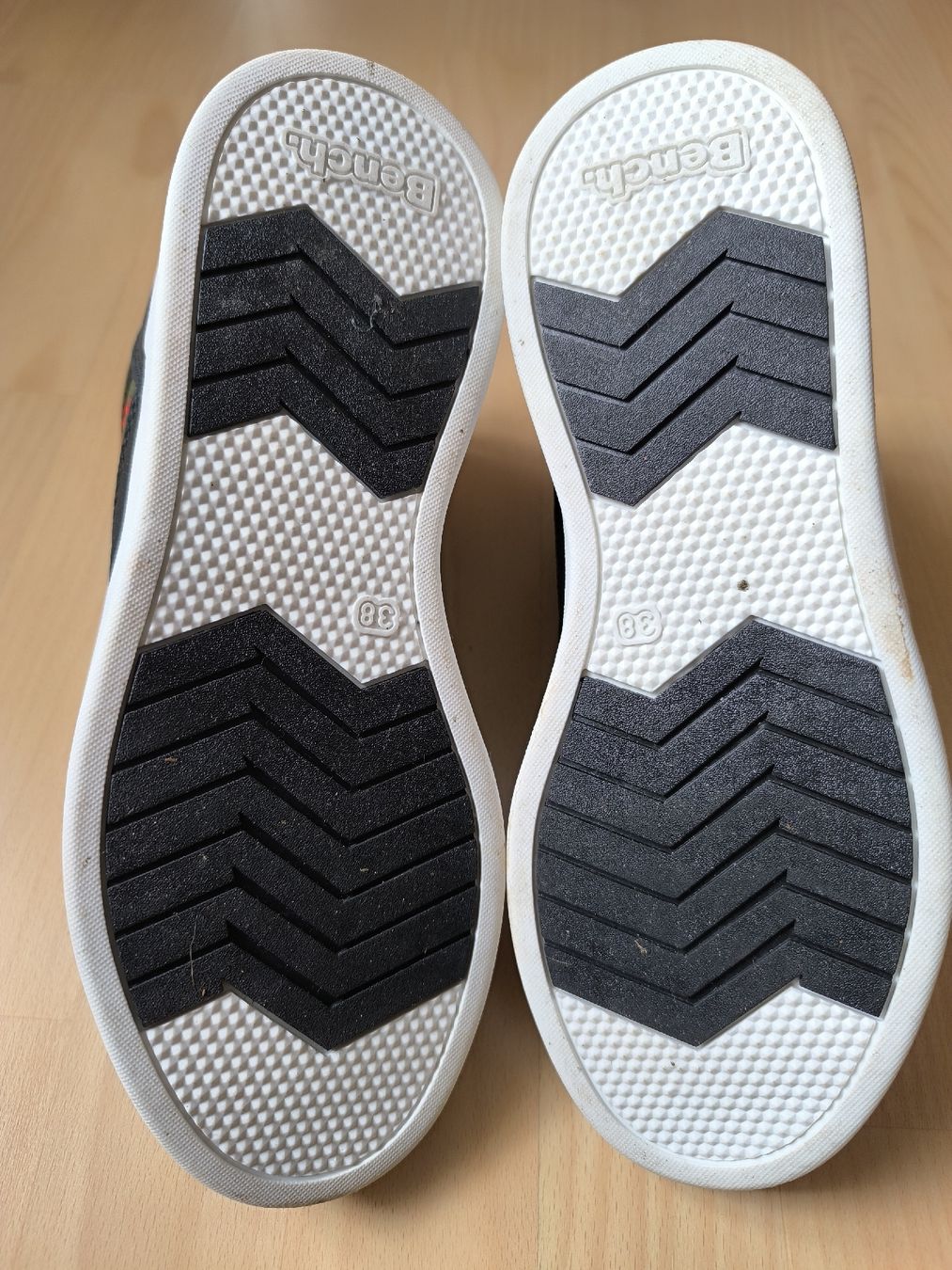 Bench Scarpe da uomo: Neuer Turnschuh von Bench Gr.38 – Nuovo (secondo la descrizione) da Oberdiessbach venduto da Zwerg82 3