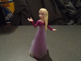 Prinzessin violett/weisses Kleid