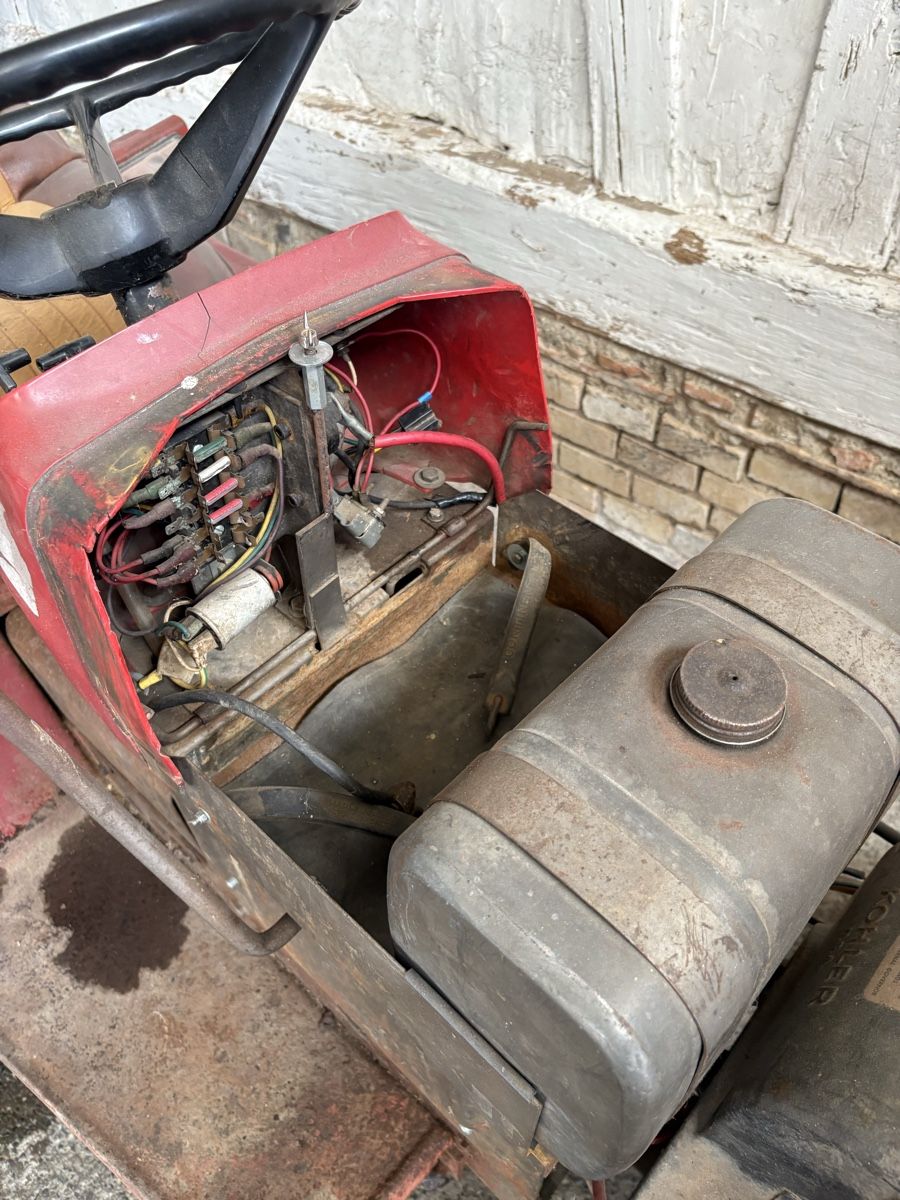 Tondeuses à gazon: MF 14 Rasenmäher Traktor Projekt  – D'occasion à Oberwil (Dägerlen) par 1997 3