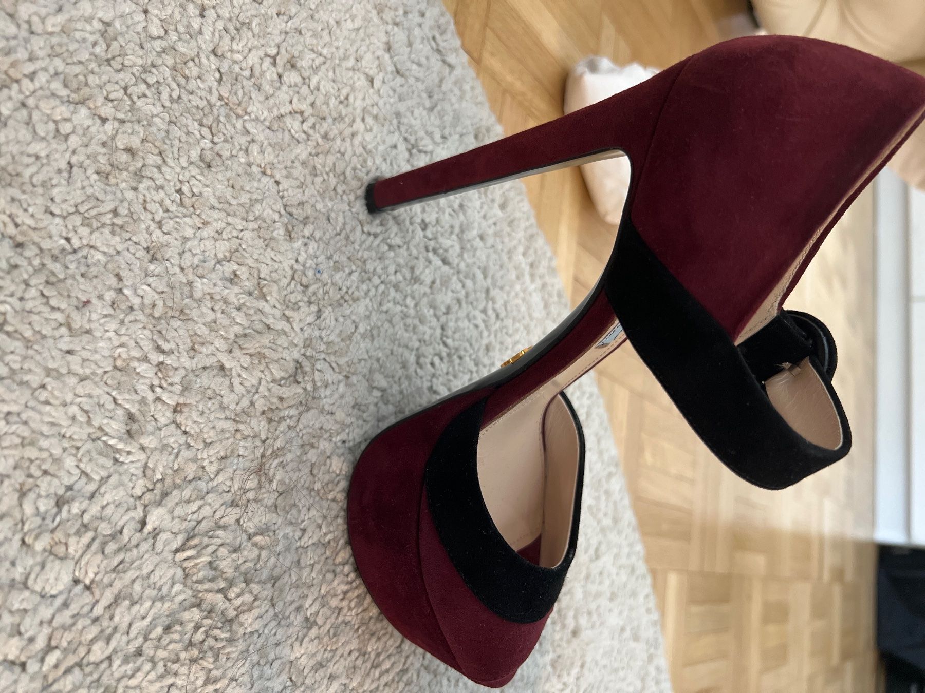 Prada Chaussures femmes: Shoes – D'occasion à Genève par sev_7xlt 3