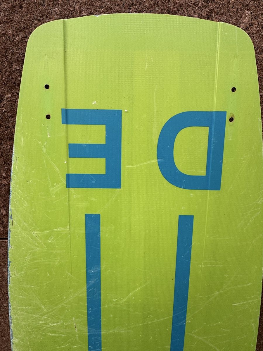 Duotone Tavole da surf e di nuoto: XRide Duotone Twin Tip Kite Board – Usato da Luzern venduto da Littleplace 5