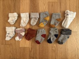 12 Paar Babysöckli Grösse 15/16, viele verschiedene Designs