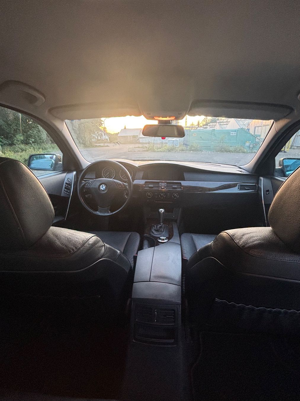 BMW Automobili: BMW 530i schwarz – Usato da Weinfelden venduto da arm_8b7b 9
