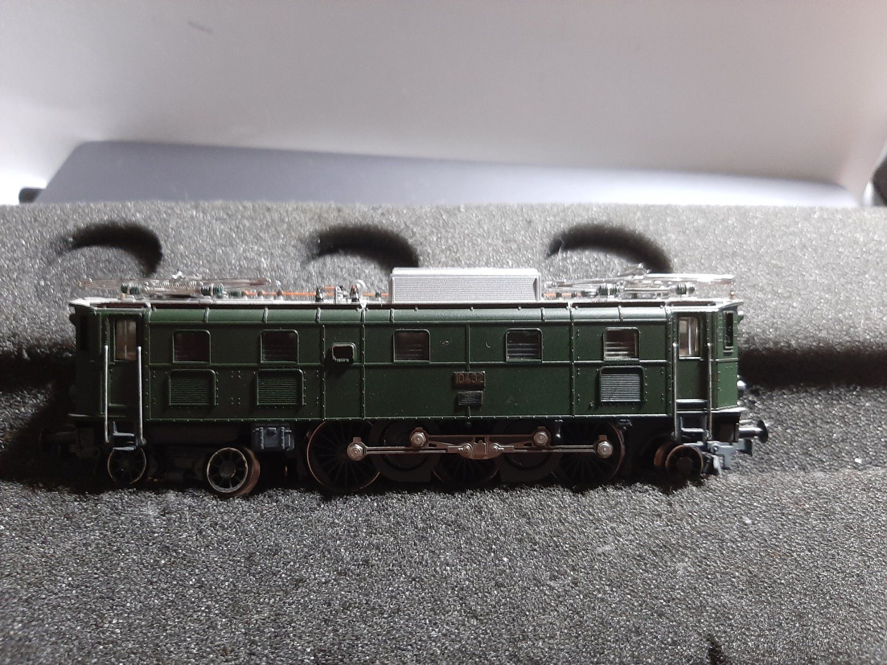 Märklin Modellini di ferrovie: Märklin/Hamo H0: CFF / SBB Ae 3/6 II 10432 – Usato da Avully venduto da RIVALIS 1