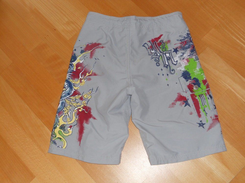 H&M Badehosen: Neuw. Badeshorts - grau bunt - Gr.146/152 – Neu (gemäss Beschreibung) aus Uznach von Laeuffer 1