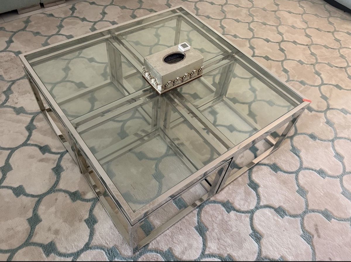 Tavoli: Glass & Metal table – Usato da Buchs SG venduto da fra_596t