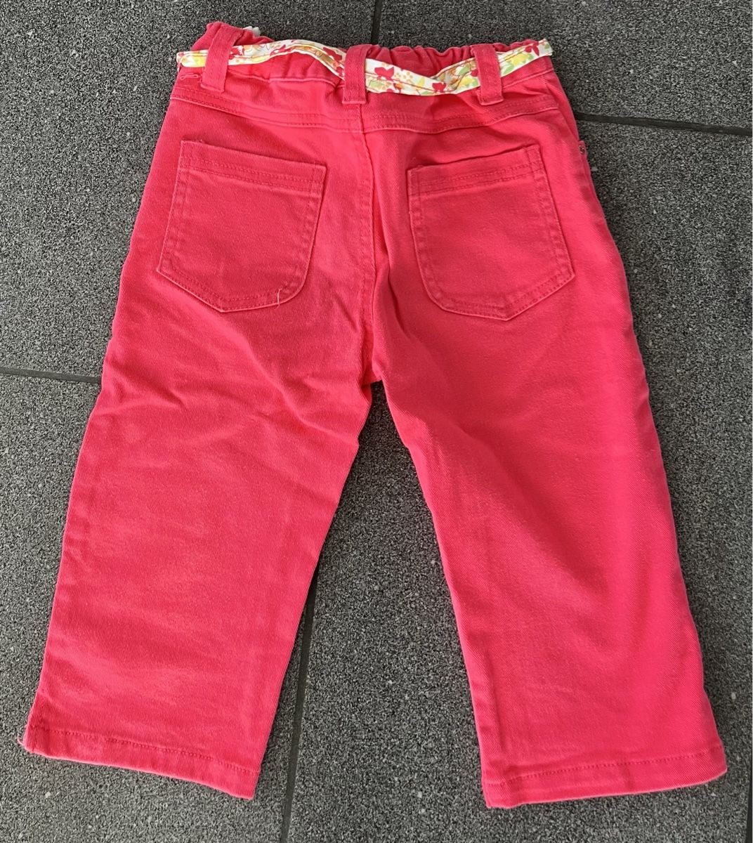 Pantaloni: 3/4 Hose Gr. 128 – Usato da Hünenberg See venduto da spartakus02 1
