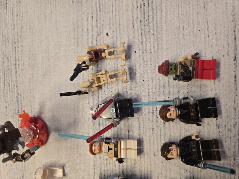 Lego Jeux de construction: 21 stk Lego Star Wars  Figuren aus alten Sets – D'occasion à Tuggen par Zweitechanceboutique 5