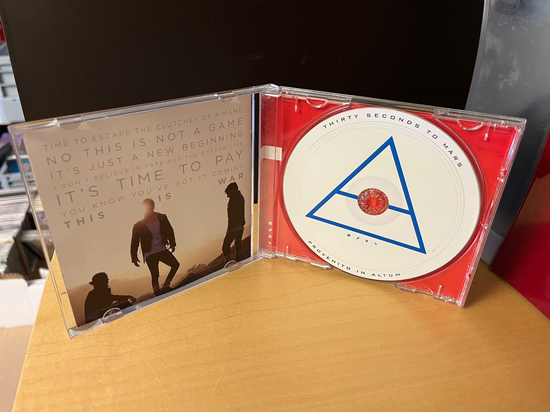 CD: Thirty Seconds To Mars - This Is War - X01B – Usato da Küsnacht ZH venduto da hardrock.earth 2