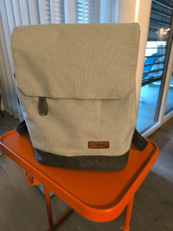 Praktischer Rucksack / Daypack von Belkin, neuwertig!
