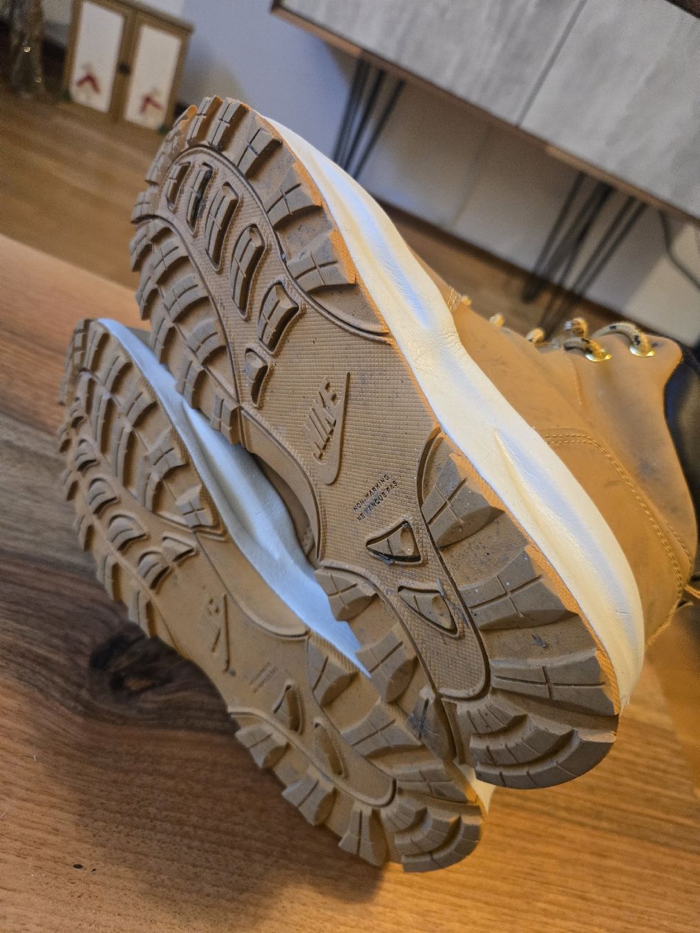 Nike Scarpe per ragazzi: Nike Manoa Grösse 37.5 – Usato da Zürich venduto da Deesay 4