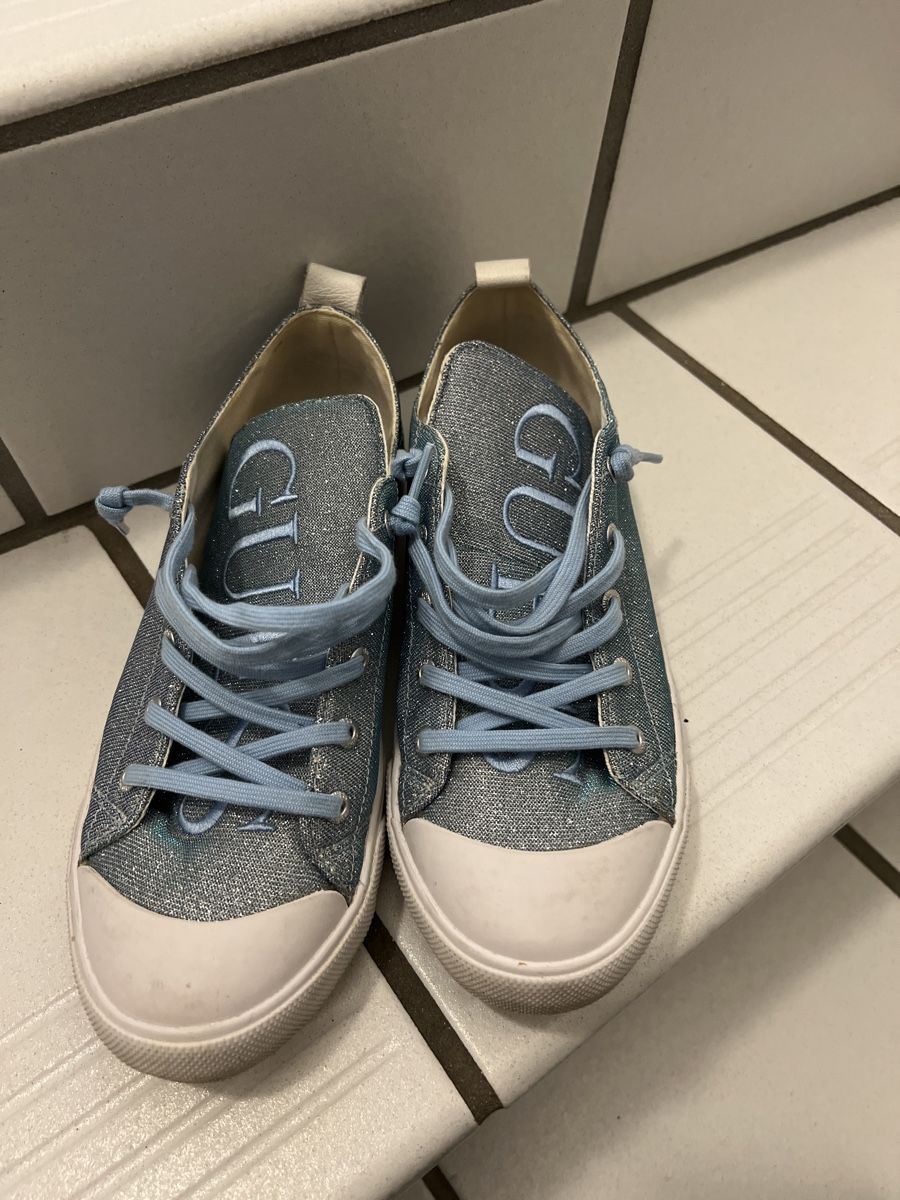 Guess Scarpe da donna: Schuhe – Usato da Oberuzwil venduto da DanaB01