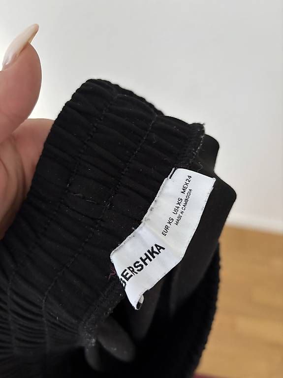 Hosen: Stoffhose schwarz  – Gebraucht aus Bern von Milie.Lou 3