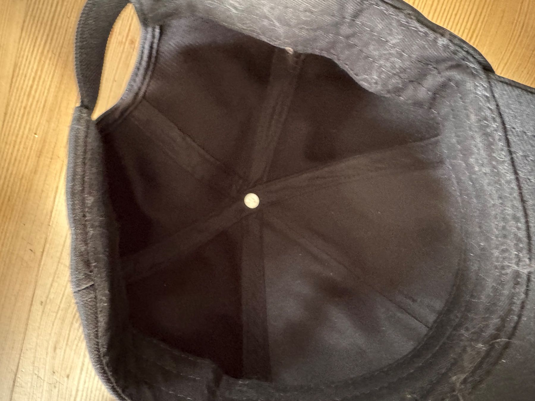 Copricapi, berretti & cappellini: Casquette Oméga Caro – Usato da Veyrier venduto da Kimedovapa_1 2
