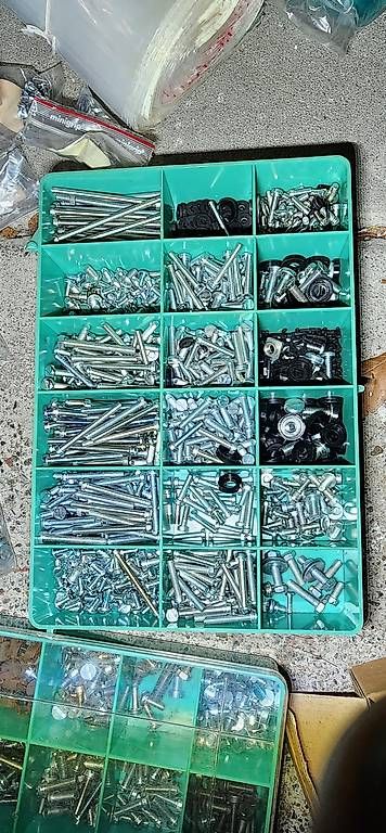 Tutti gli attrezzi: Schrauben aller Art – Nuovo e nell'imballaggio originale da Fehraltorf venduto da Werkstatt85