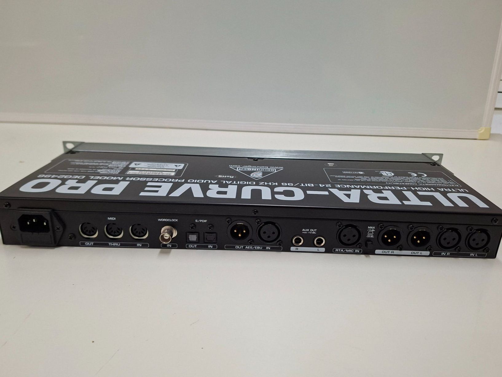 Behringer Equalizzatori: Behringer Audiosystem Ultra-Curve Pro und Ultragraph Digital – Usato da Wettingen venduto da Wendemarket 3