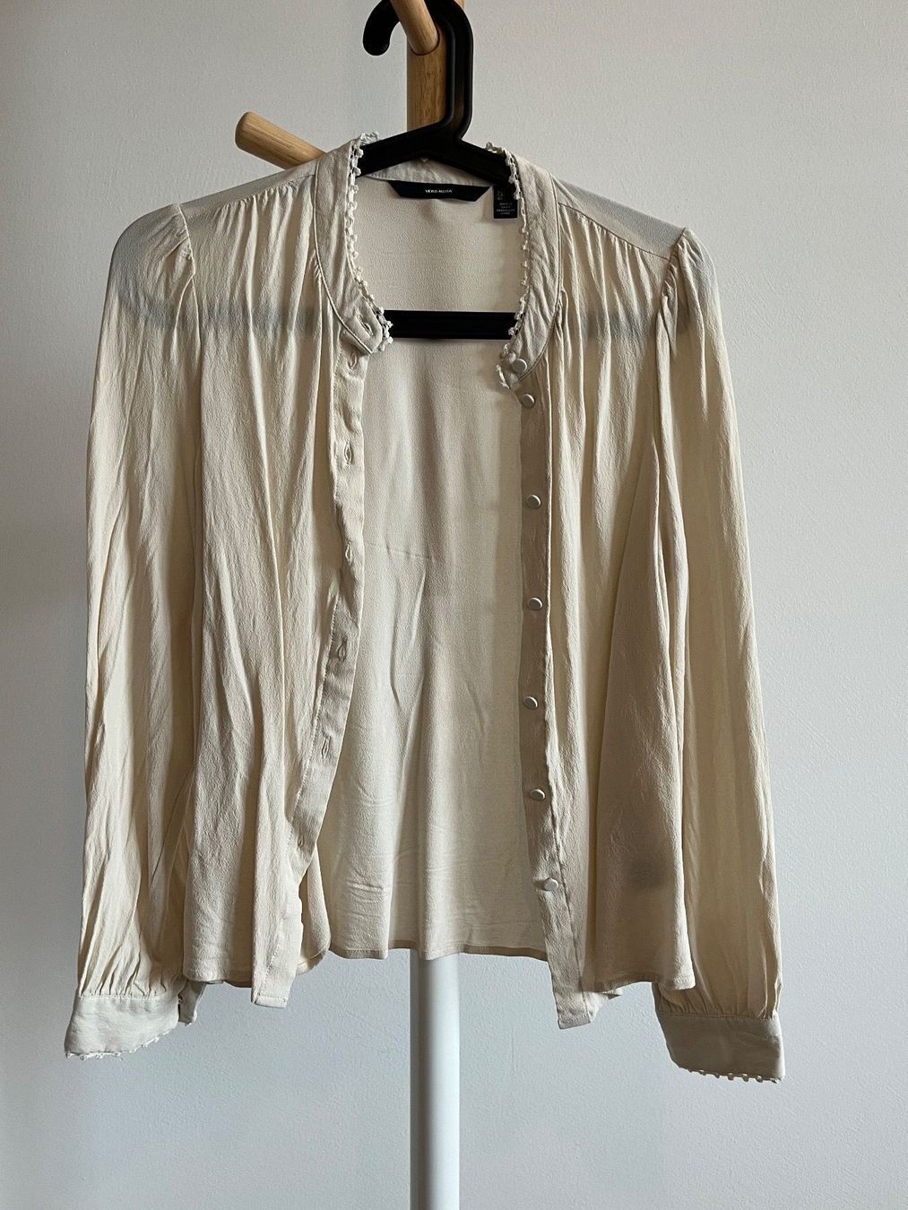 Vero Moda Camicette: Beige Bluse von Vero Moda 36 – Nuovo (secondo la descrizione) da Zürich venduto da car_cr6w