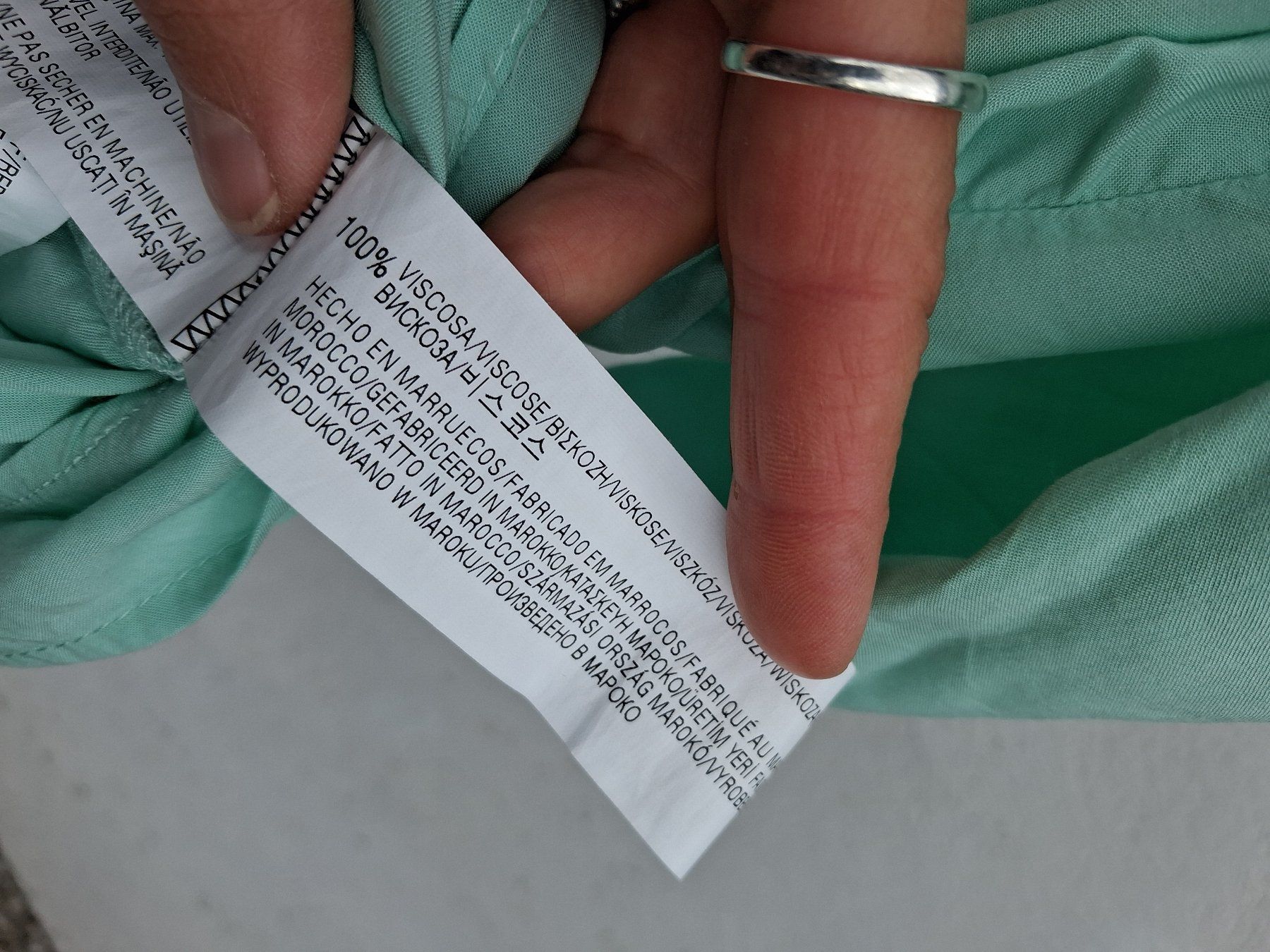 Pull&Bear Camicette: Pull&Bear Bluse mintgrün Grösse L, neuwertig – Nuovo (secondo la descrizione) da Wald ZH venduto da e8e 5