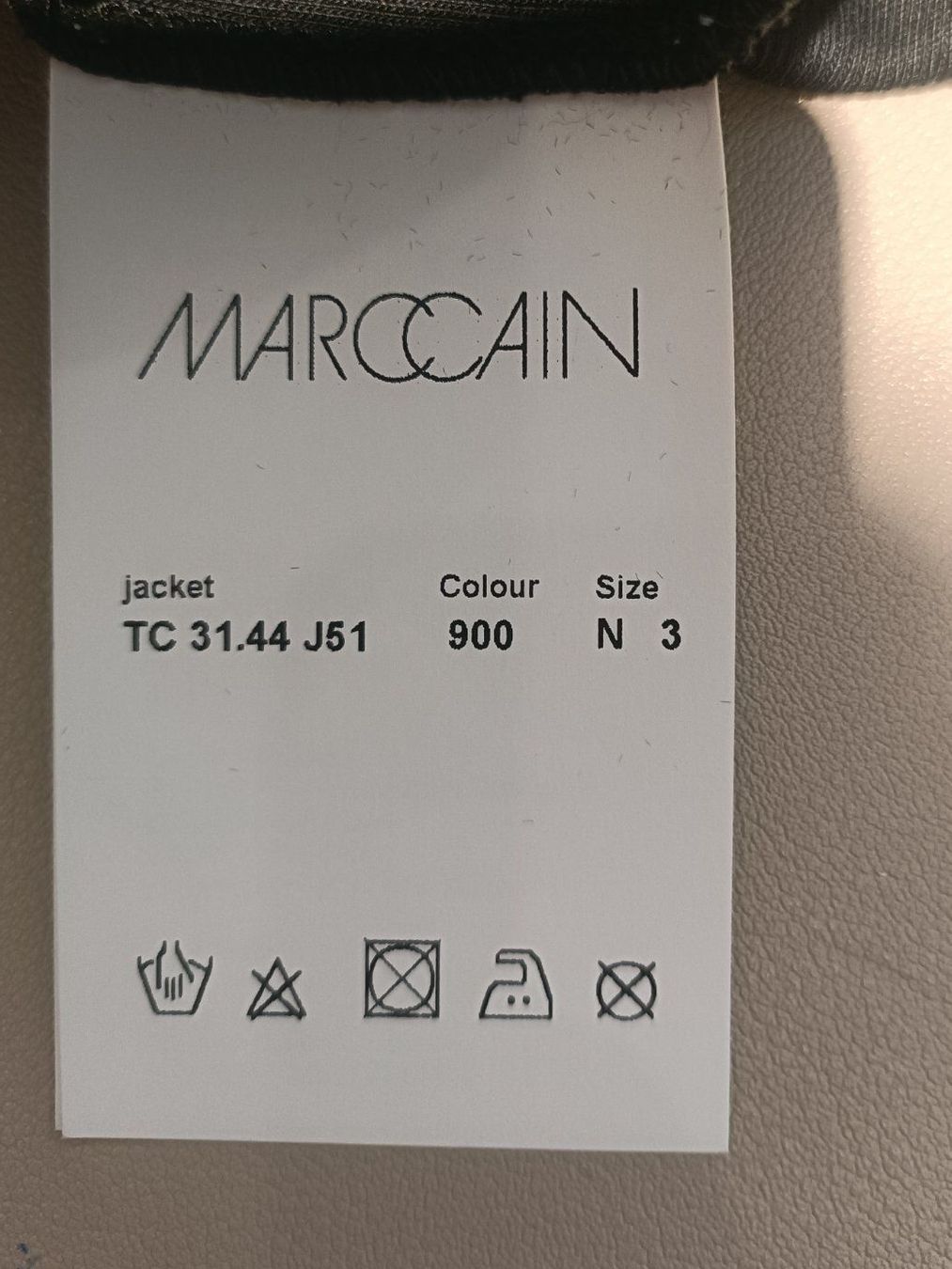 Marc Cain Jacken: Marc Cain Strickjacke, schwarz, Top Zustand – Gebraucht aus Zollikofen von Proseco 4