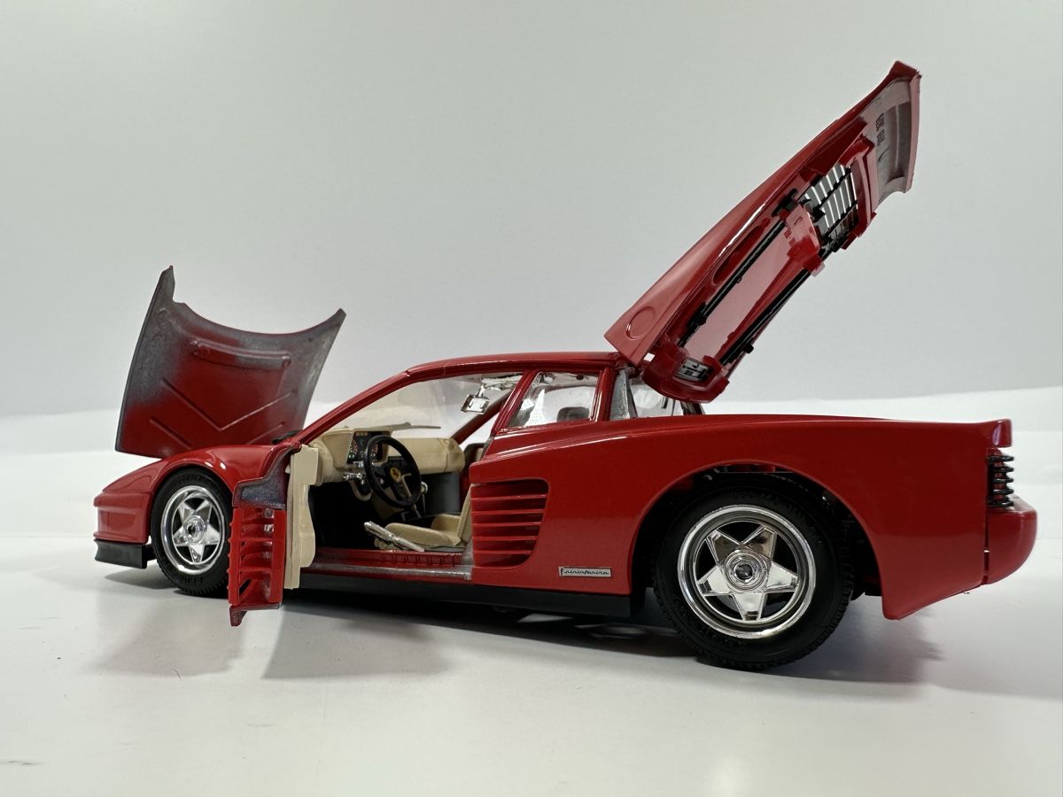 Bburago Modellautos: Ferrari Testarossa 1:18, rot, BBURAGO  – Gebraucht aus Zofingen von rf9_x2xt 7