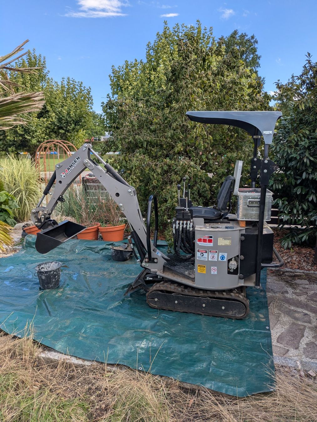 Excavateurs: Minibagger 590 kg – D'occasion à Roggwil BE par Idlpka0