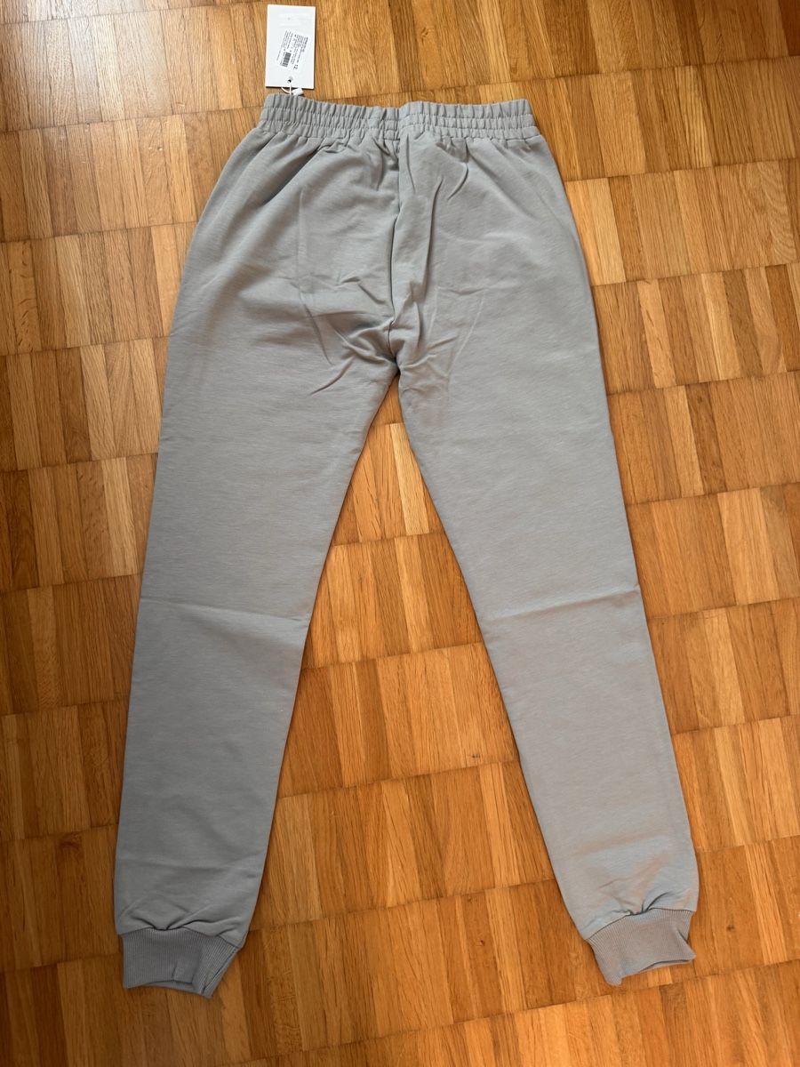 Hosen: Kinder Jogginghose Gr.152 Grau top Zustand! – Neu und originalverpackt aus Jona von Good_luck1_ 2