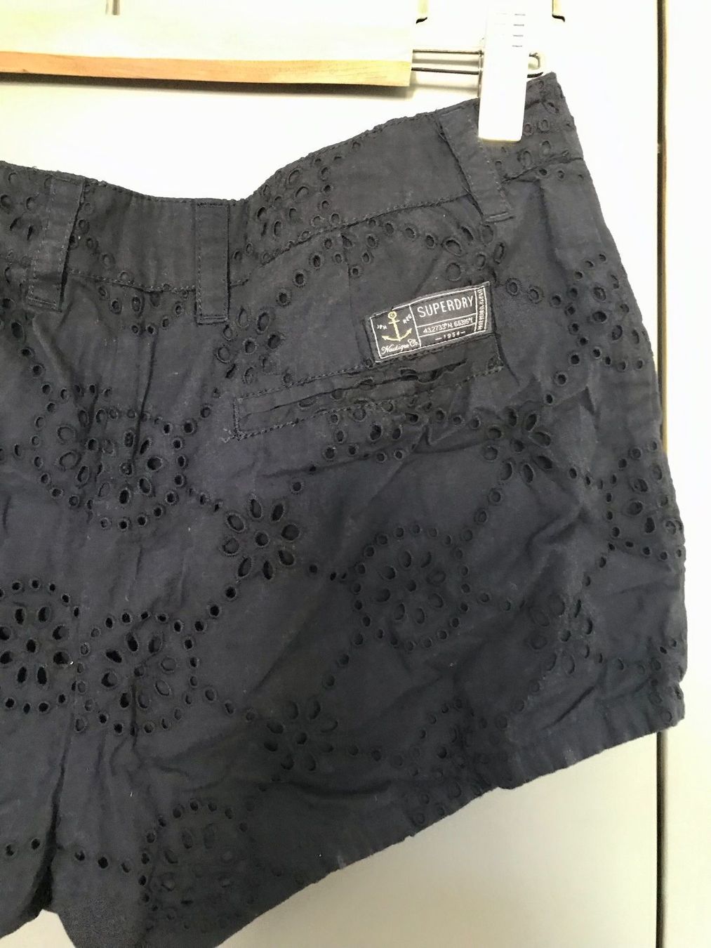 Superdry Pantaloni: Shorts blau Gr. XS von Superdry – Nuovo (secondo la descrizione) da Schliern b. Köniz venduto da Pecannut 8