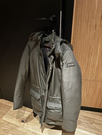 Woolrich Winterjacke, Gr. XS, Top Zustand, Olivgrün