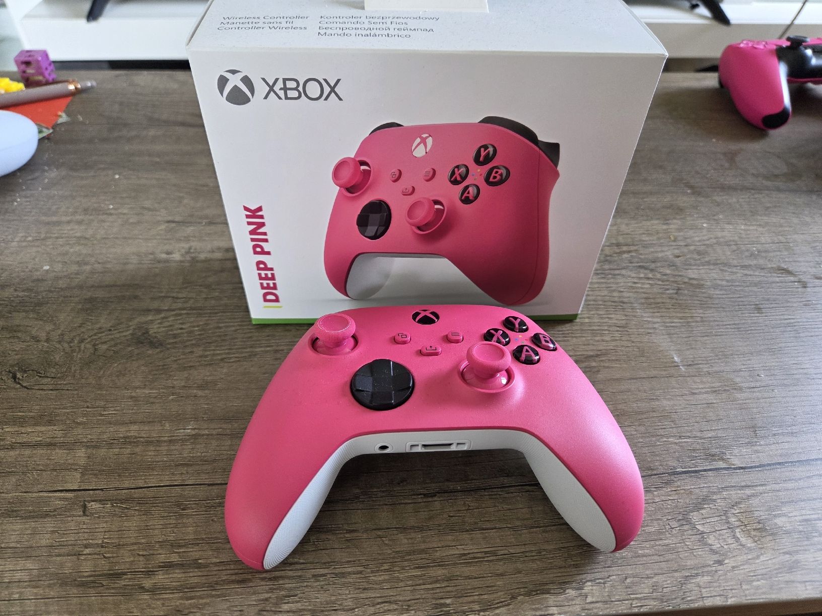 Microsoft Controller: Xbox Controller Deep Pink  – Neu (gemäss Beschreibung) aus Windisch von jen_7tqz