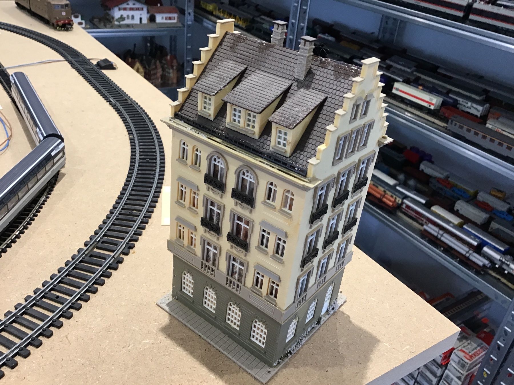 Modellini di ferrovie: Modellbau Hotel - Detailliert, SPURN  N – Usato da Männedorf venduto da Spezial-Modelle 3