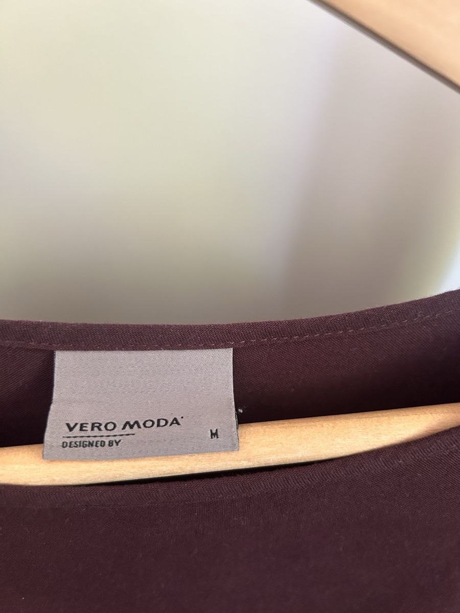Only Camicette: Kurzarm Bluse in Aubergine von only – Usato da Winterthur venduto da neelom 1