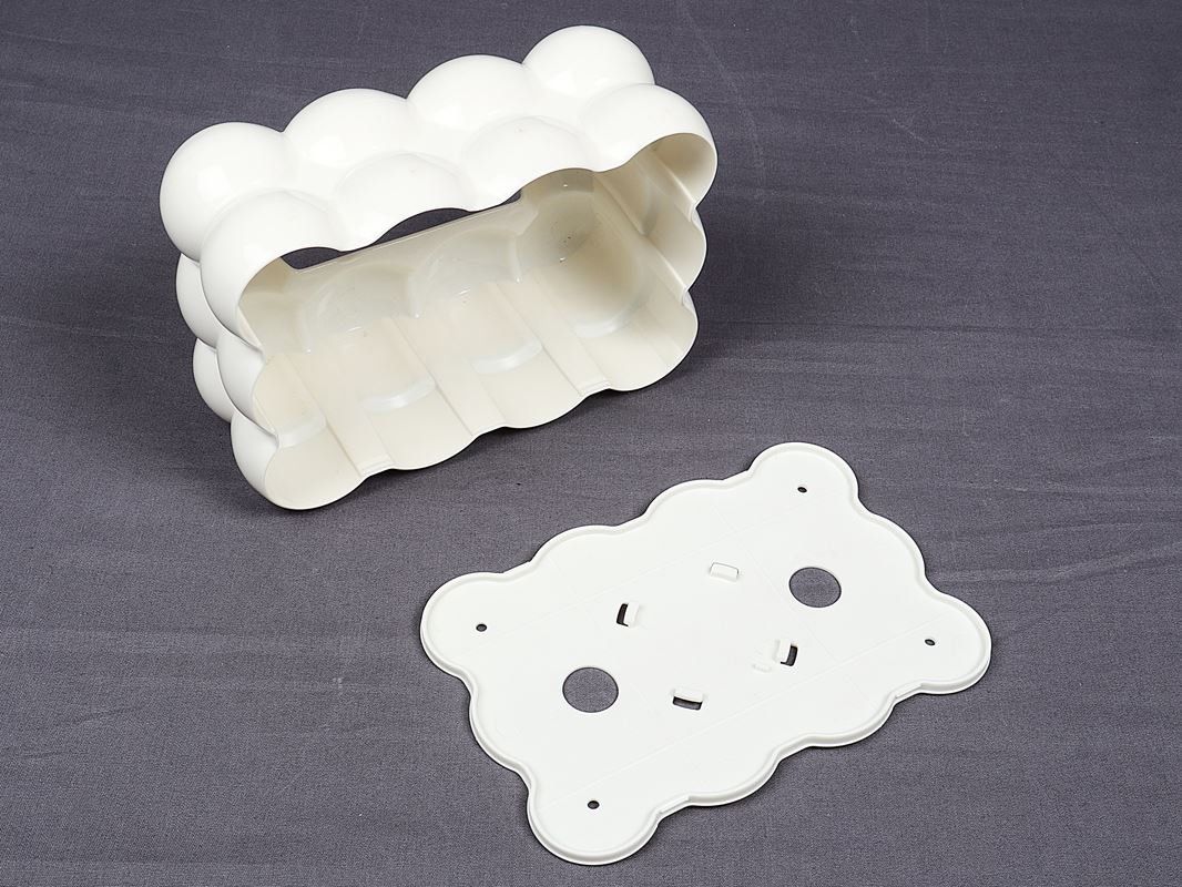 Tutte le decorazioni: TASCHENTUCH Box Deko Weiss – Usato da Steinen venduto da Restwert_Steinen 3
