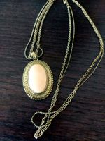Schmuck Kette Messing mit Anhaenger Rosa Stein