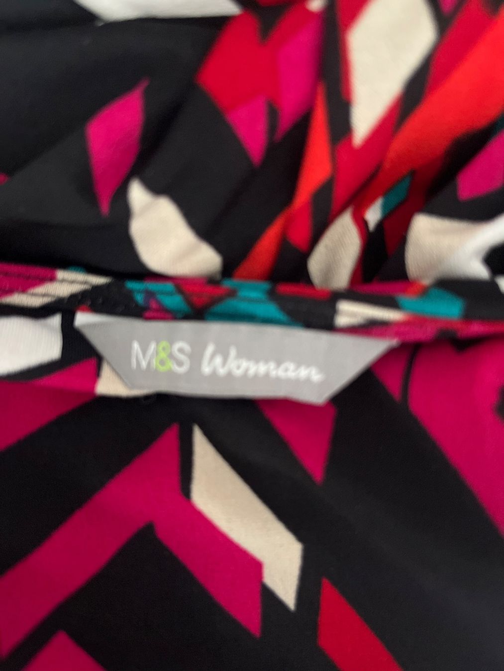 Vestiti: Elegantes Kleid von M&S Gr 38 – Usato da Luzern venduto da Sono2 2