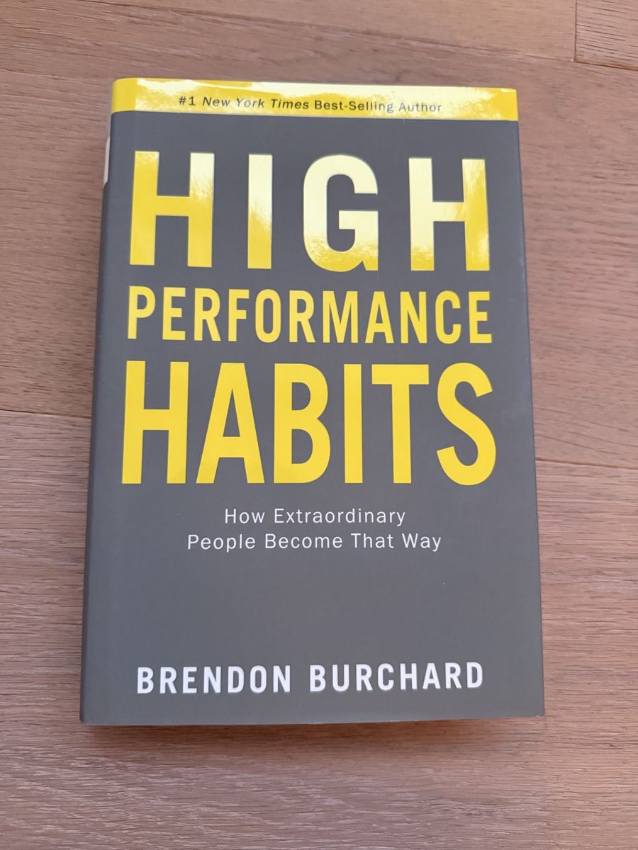 Libri: High Performance Habits Book by Brendon Burchard! – Usato da Spreitenbach venduto da Stefania.90