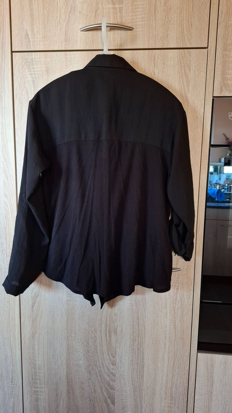 Zebra Blusen: Schwarze Bluse, Gr. M – Gebraucht aus Plagne von Reticulum01 1