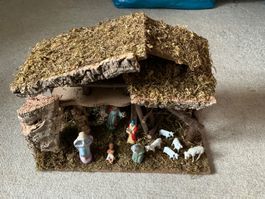 Weihnachtskrippe mit Figuren, gebraucht ,guter Zustand