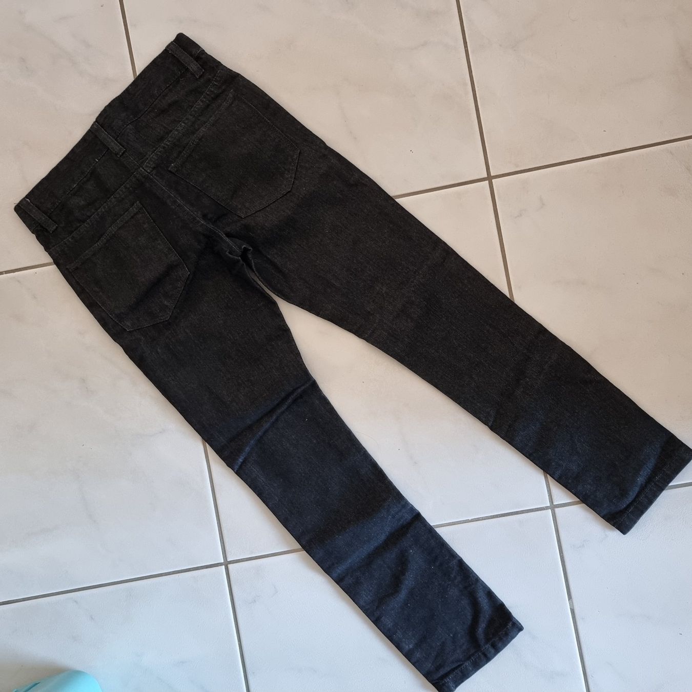 Pantaloni: Ungetragene tolle schwarze Jeans Gr. 146 – Nuovo (secondo la descrizione) da Arth venduto da Africa44 5
