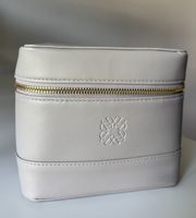 Elie Saab Business Class Amenity Kit