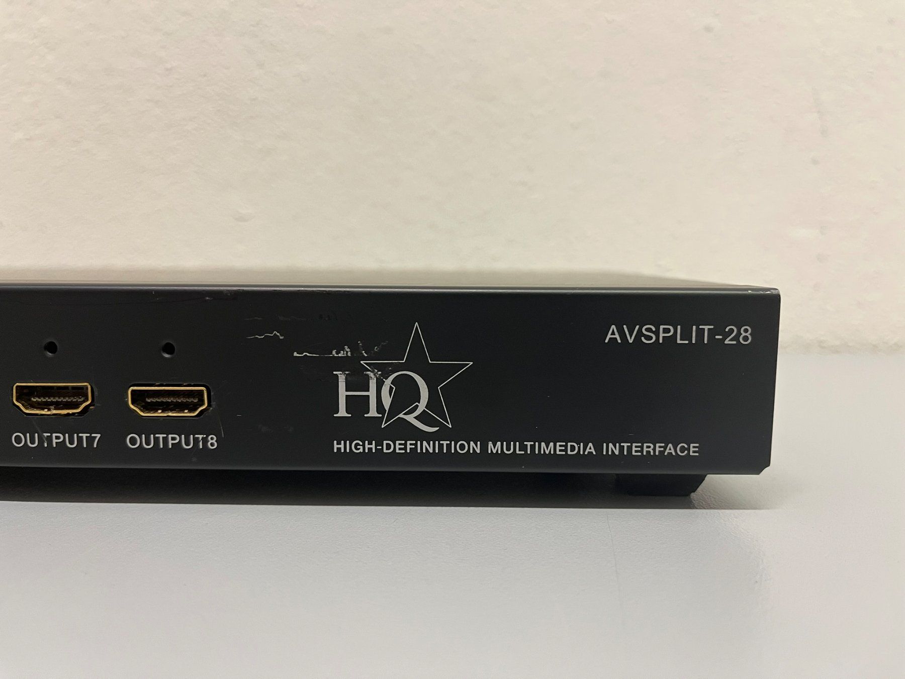 Hub & Switch: HQ AVSPLIT-28 HDMI Verteiler – Usato da Hochdorf venduto da av-electronics 2