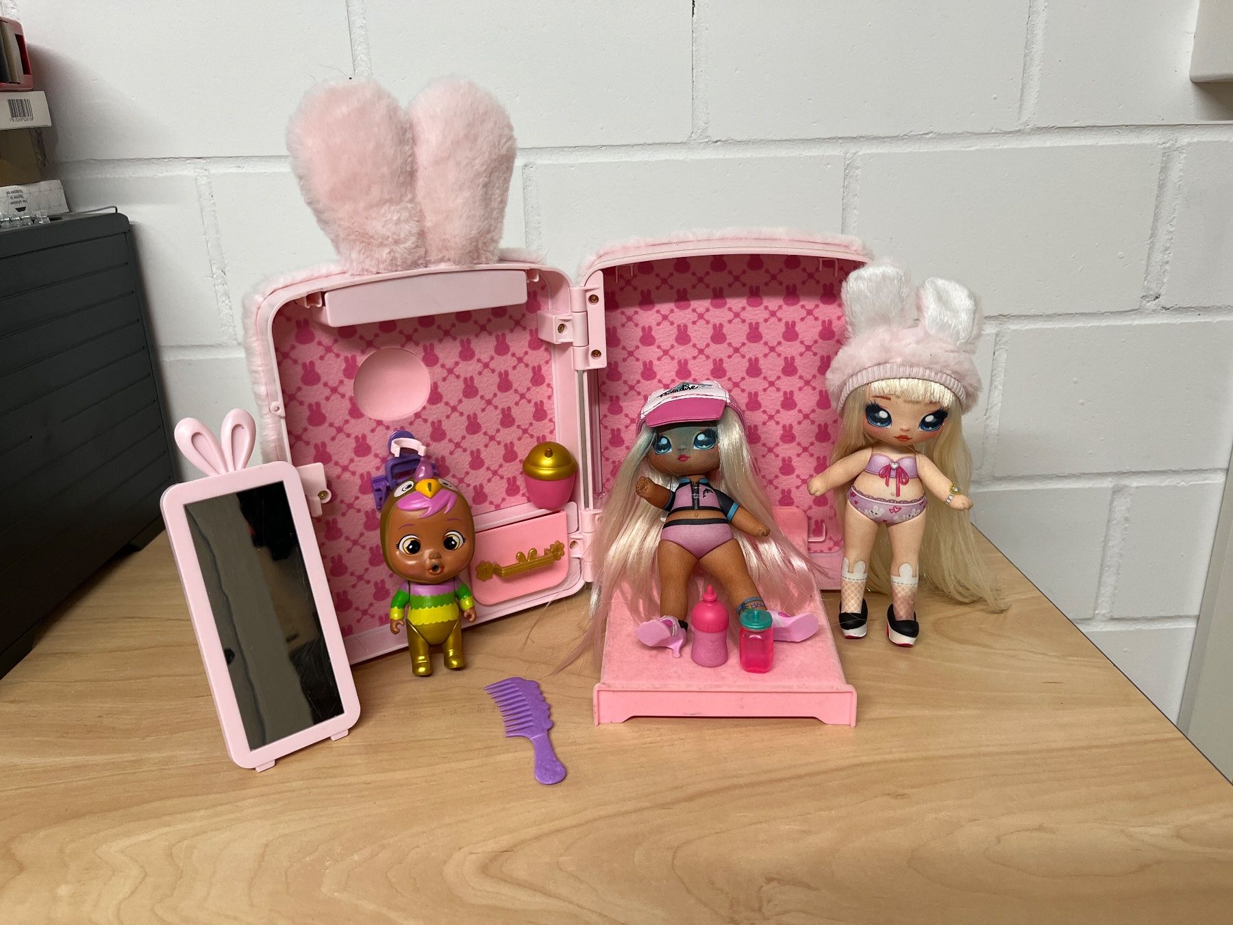 Casette per bambini: L.O.L. Rucksack mit 3 Puppen – Usato da Schwarzenberg LU venduto da Ffrnzi