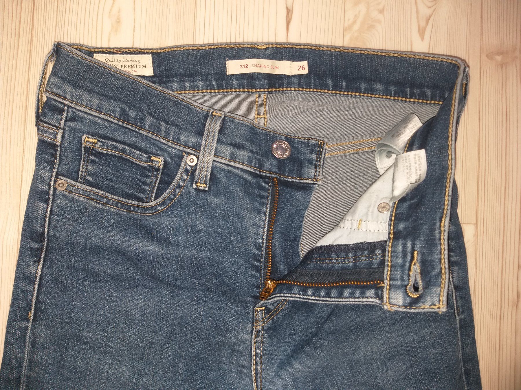 Levi's Jeans: LEVIS 312 SHAPING SLIM  Jeans   Taille / Grosse W26 – Usato da Cossonay-ville venduto da Super-Price-Quality 3